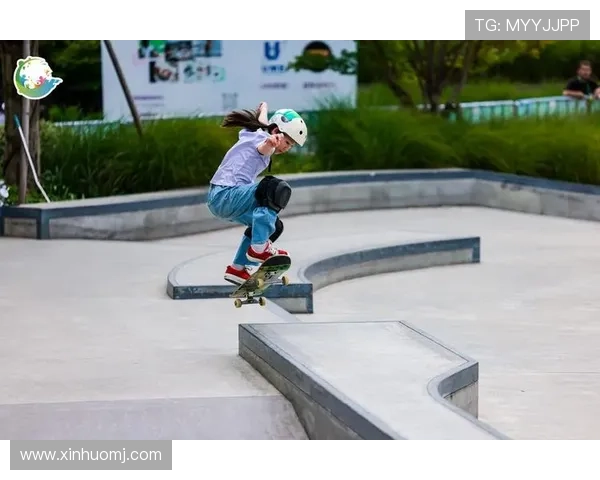 成都滑板队在世界攀岩锦标赛中的个人能力表现分析与点评